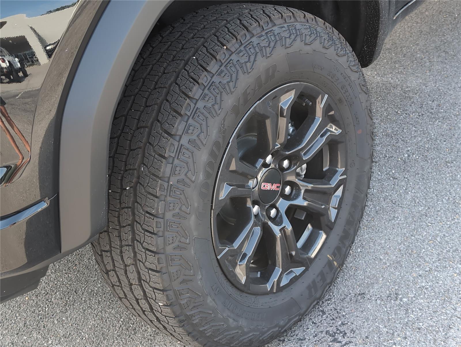 2025 Gmc Canyon Elevation photo 30