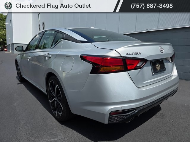 2023 Nissan Altima 2.5 SR photo 5
