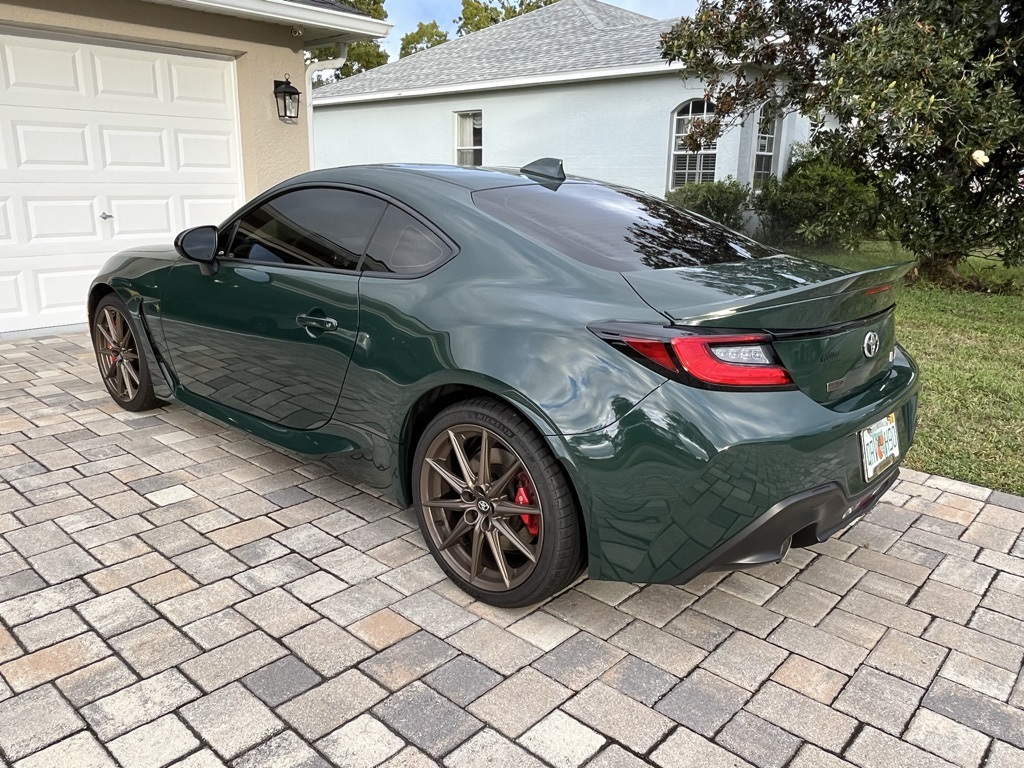 2025 Toyota GR86 Hakone Edition photo 4