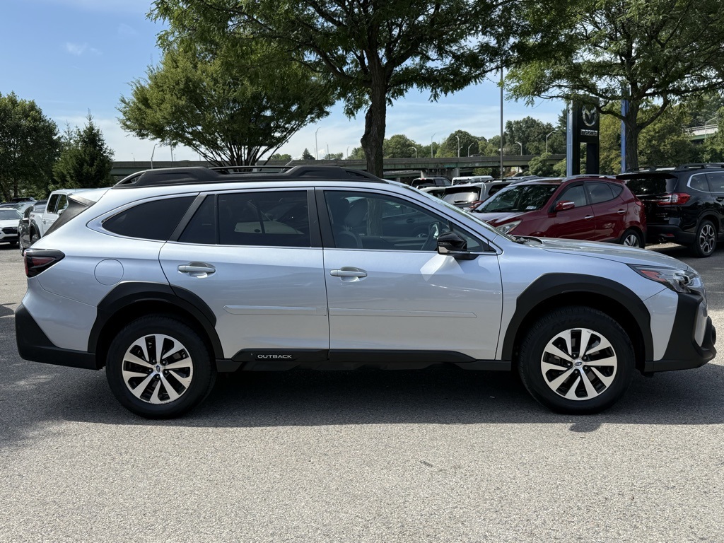 2023 Subaru Outback Premium photo 4