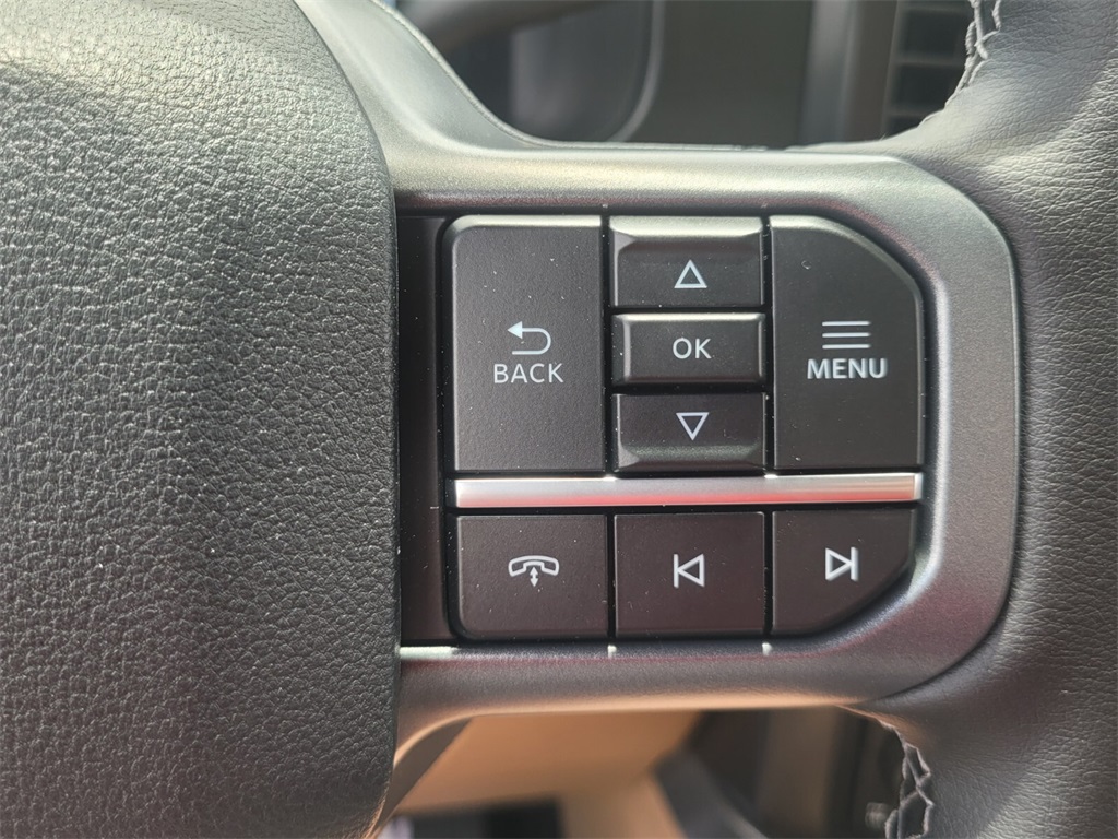 2025 Ford F-250 Lariat photo 24