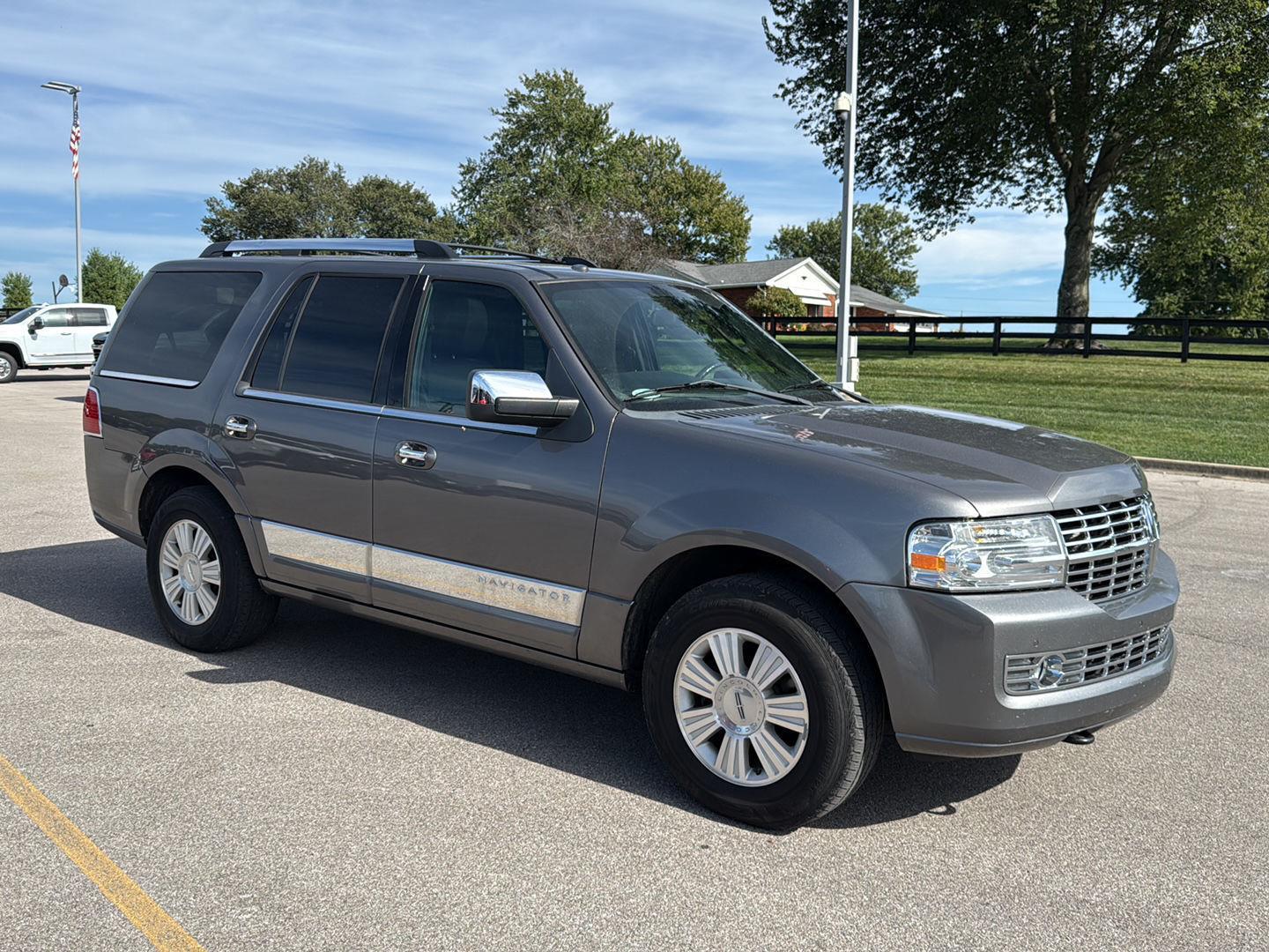 2014 Lincoln Navigator photo 4