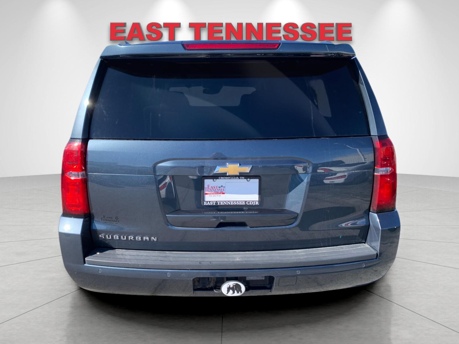 2019 Chevrolet Suburban LT photo 3