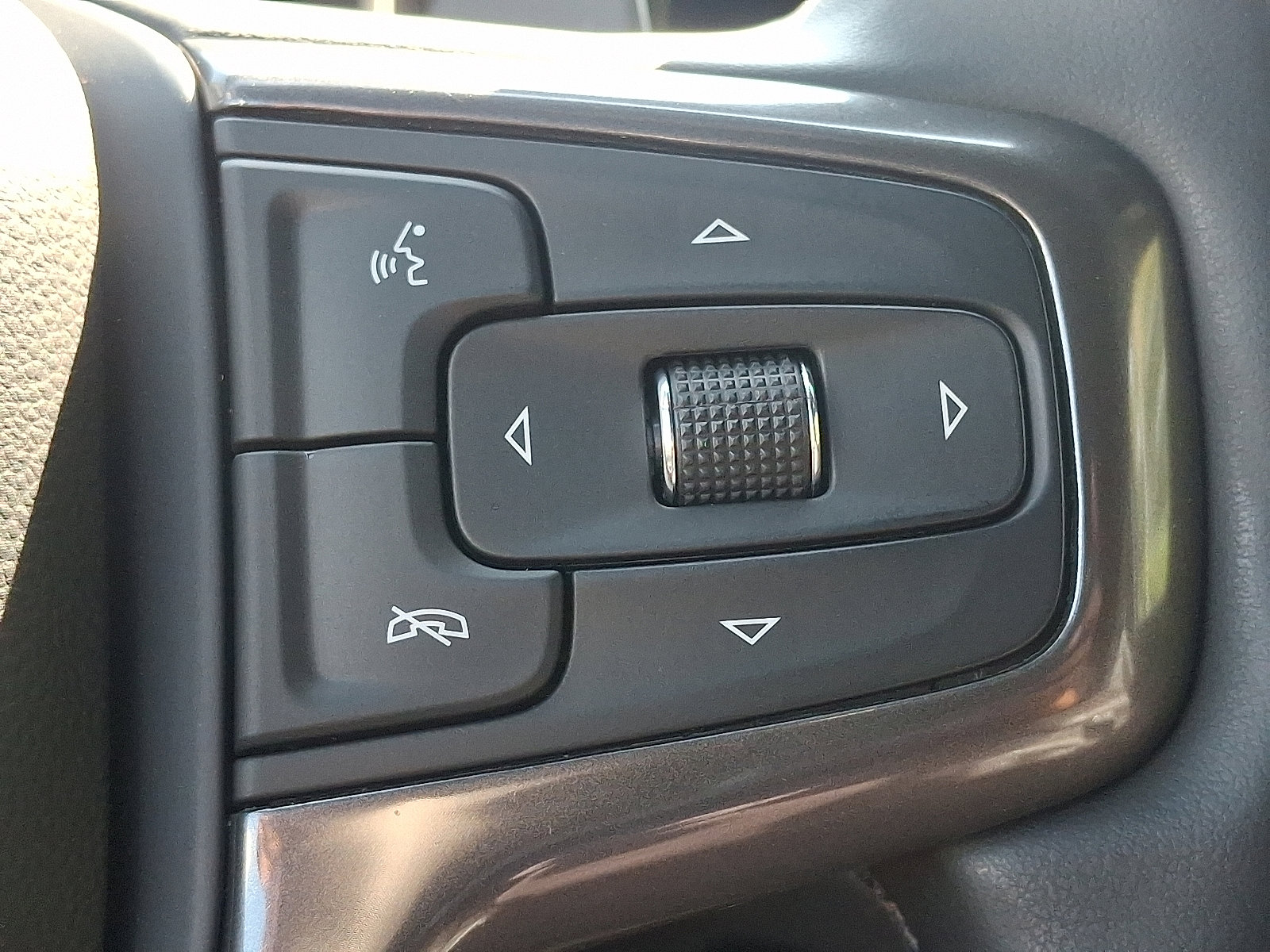 2024 Chevrolet Silverado 1500 High Country photo 21
