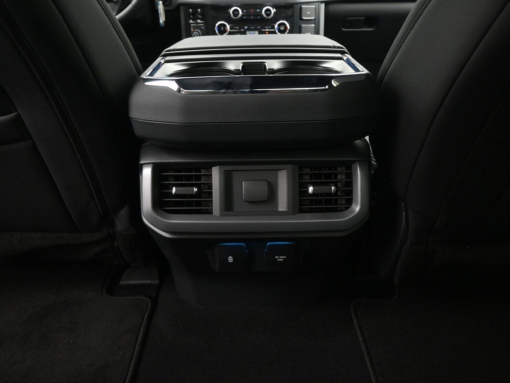 2025 Ford F-150 XLT photo 19