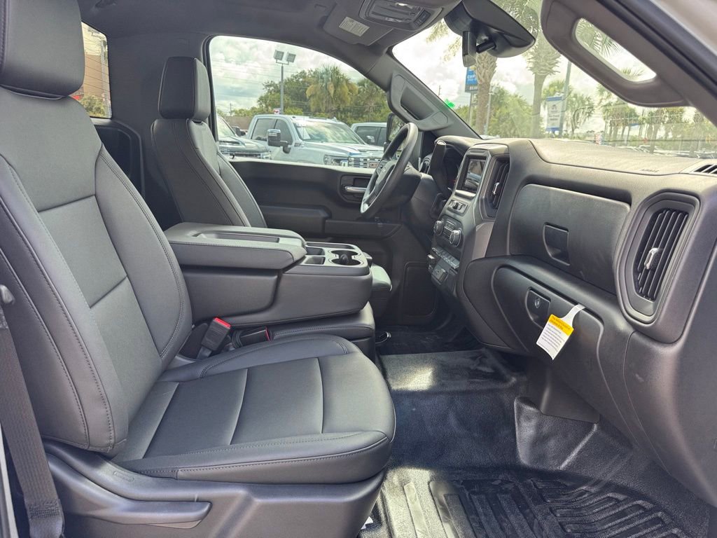 2025 Chevrolet Silverado 3500HD photo 10