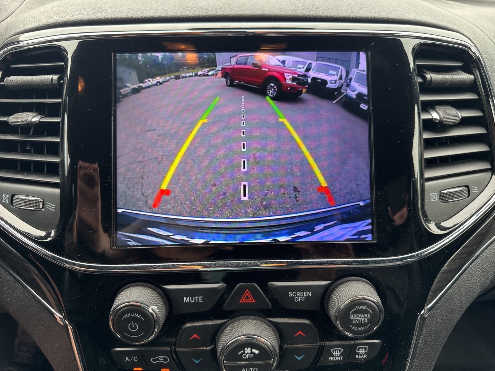2020 Jeep Grand Cherokee Overland photo 20
