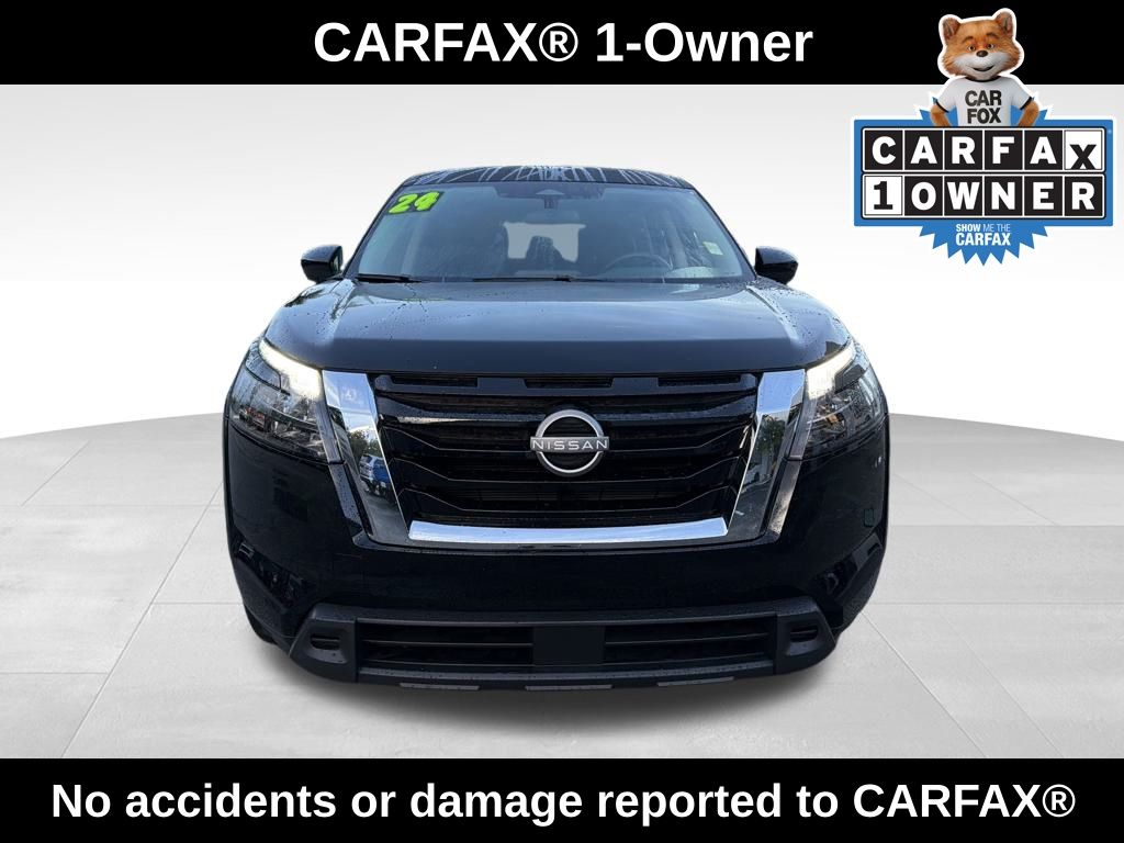 2024 Nissan Pathfinder S photo 2