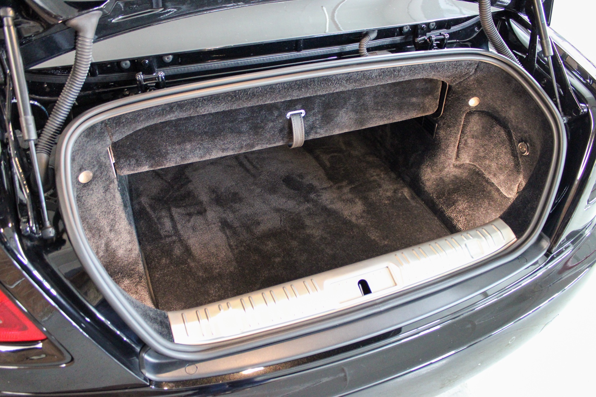 2019 Rolls Royce Dawn photo 34