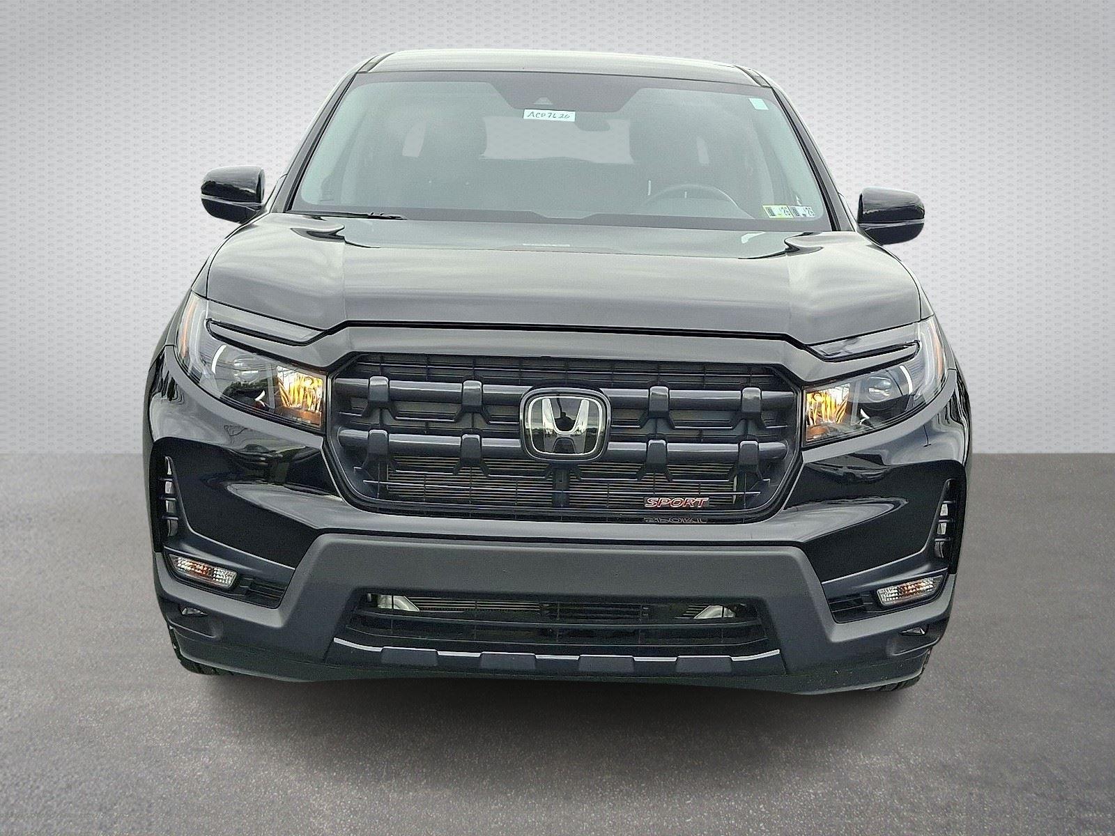 2025 Honda Ridgeline Sport photo 2