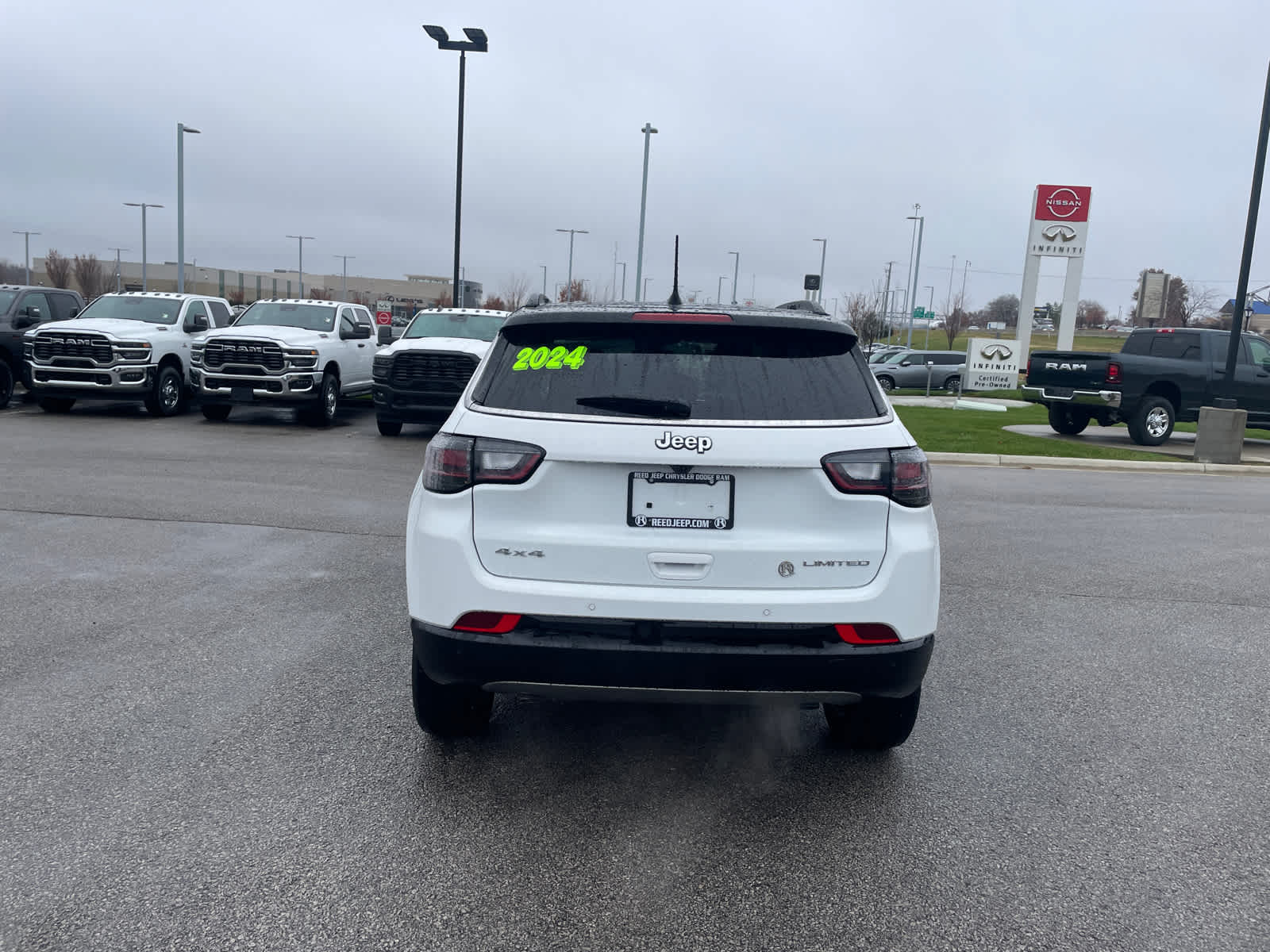 2024 Jeep Compass Limited photo 3