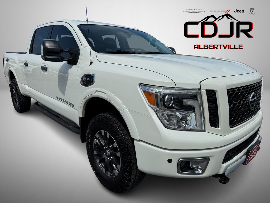 2018 Nissan Titan XD Pro-4X's photo