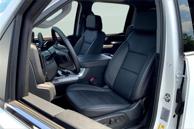 2024 Chevrolet Silverado 2500HD LTZ photo 16