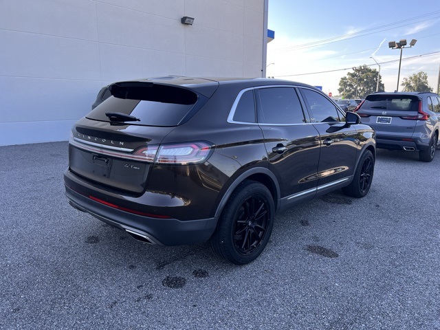 2019 Lincoln Nautilus Reserve photo 3