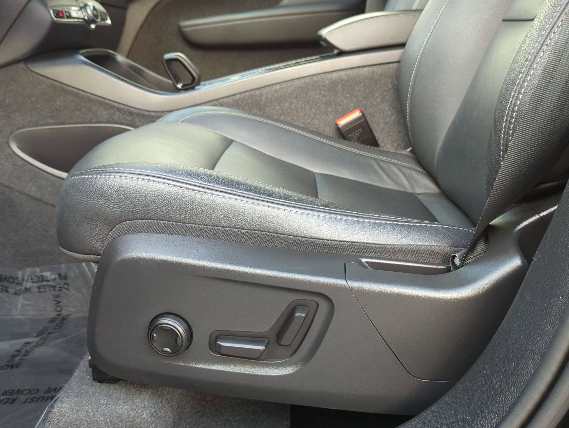 2024 Volvo XC40 Core photo 12