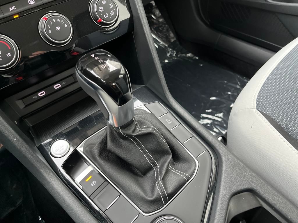 2025 Volkswagen Taos S photo 14