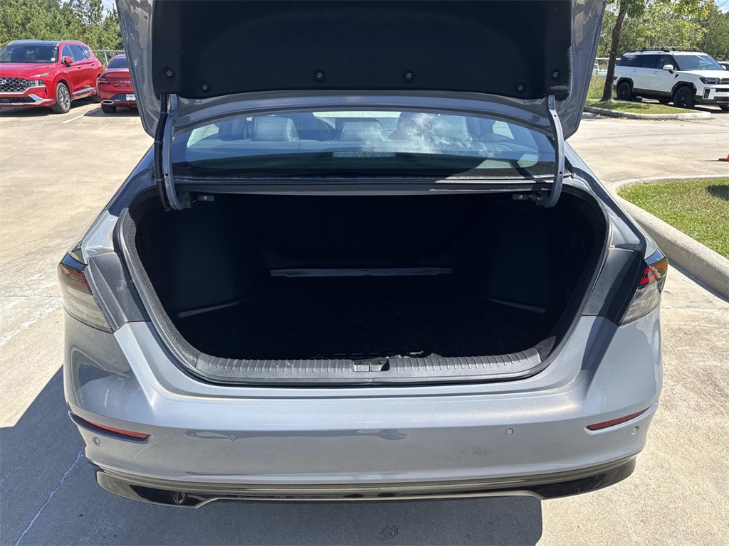 2023 Honda Accord Hybrid EX-L photo 7
