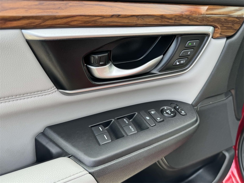 2021 Honda CR-V Touring photo 27