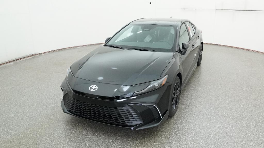 2025 Toyota Camry SE photo 4