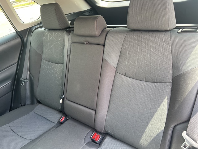 2024 Toyota RAV4 XLE photo 18