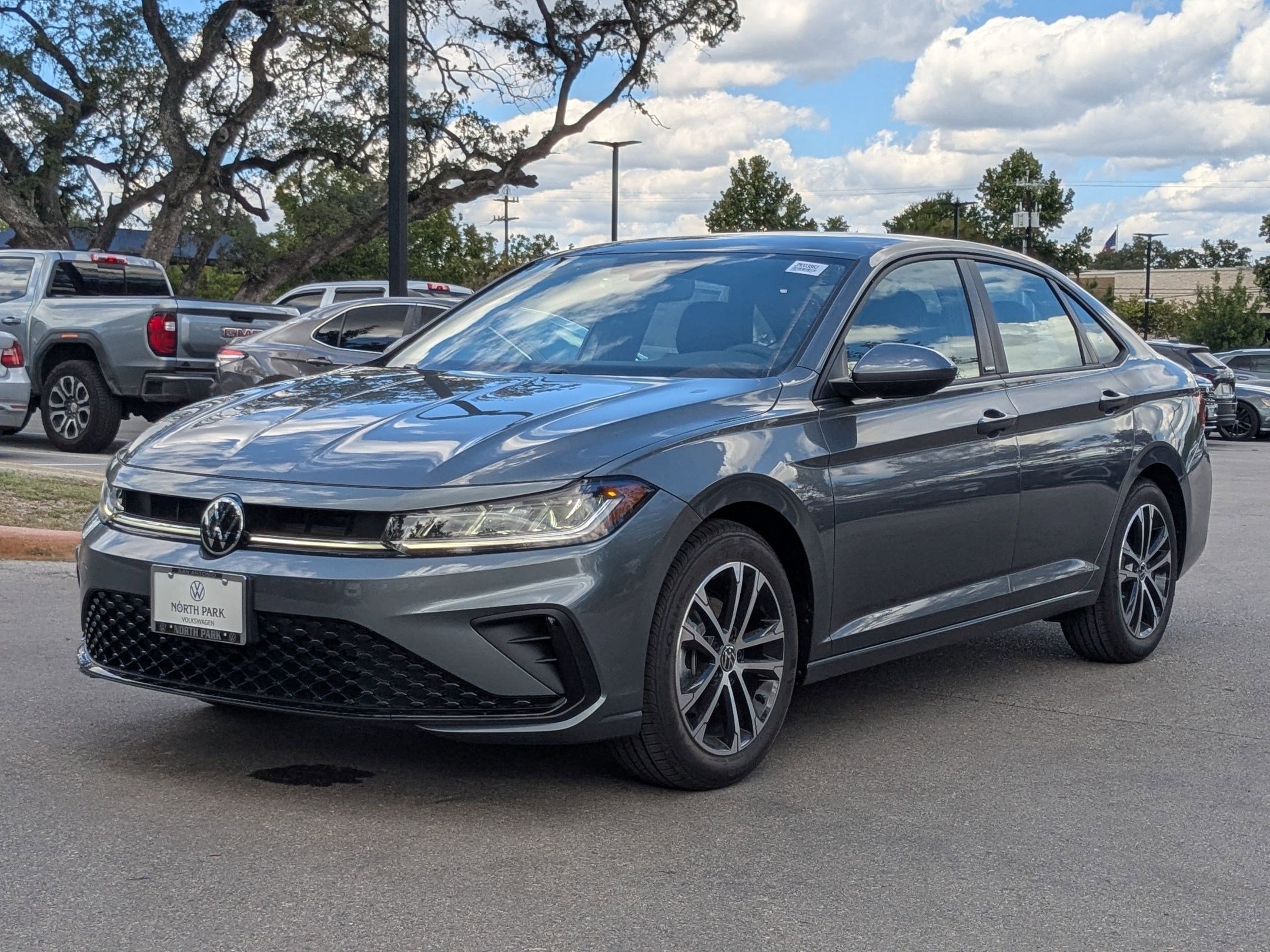 2026 Volkswagen Jetta Sport photo 4