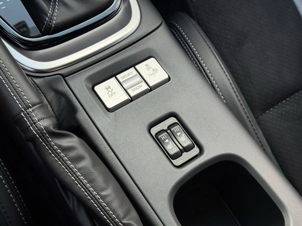 2025 Toyota GR86 Premium photo 32