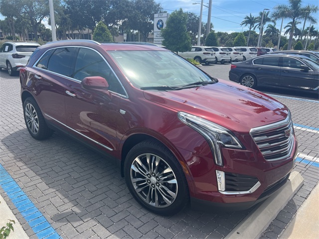 2018 Cadillac XT5 Premium Luxury photo 3