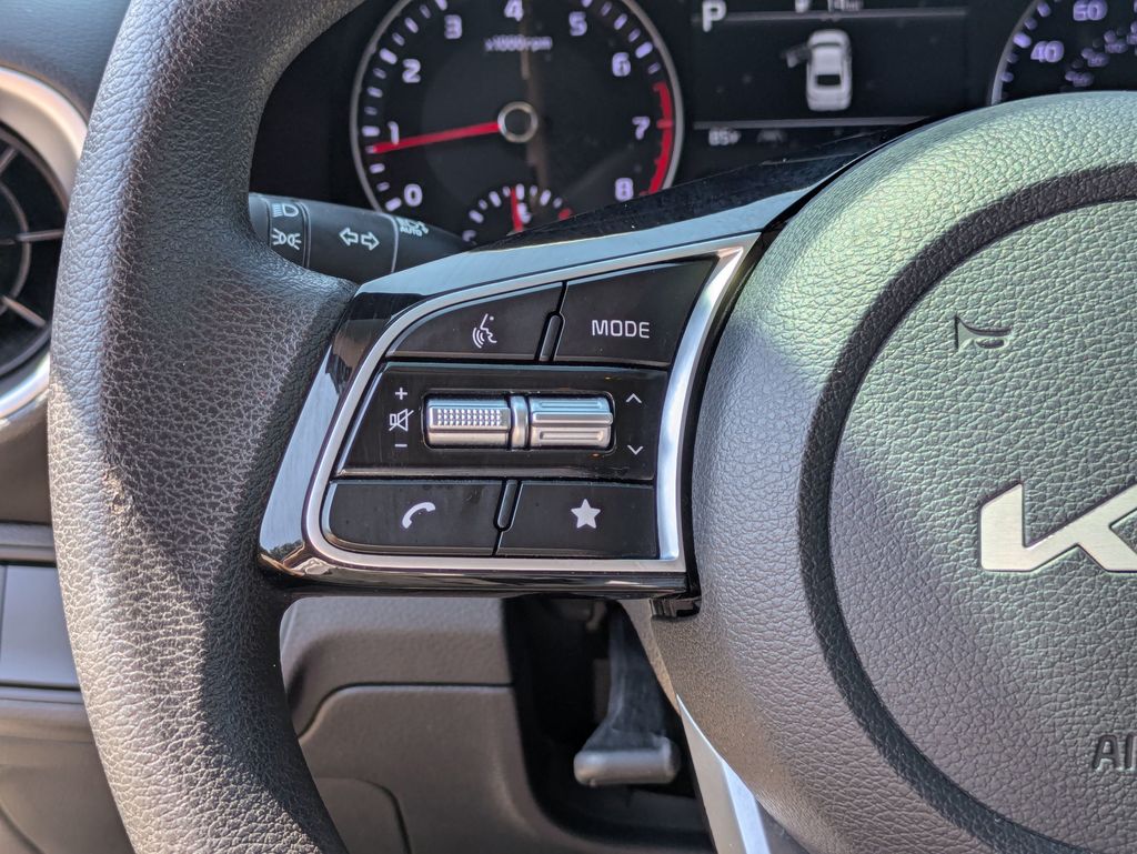 2024 Kia Forte LXS photo 16