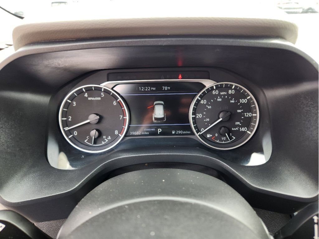 2023 Nissan Rogue SV photo 18