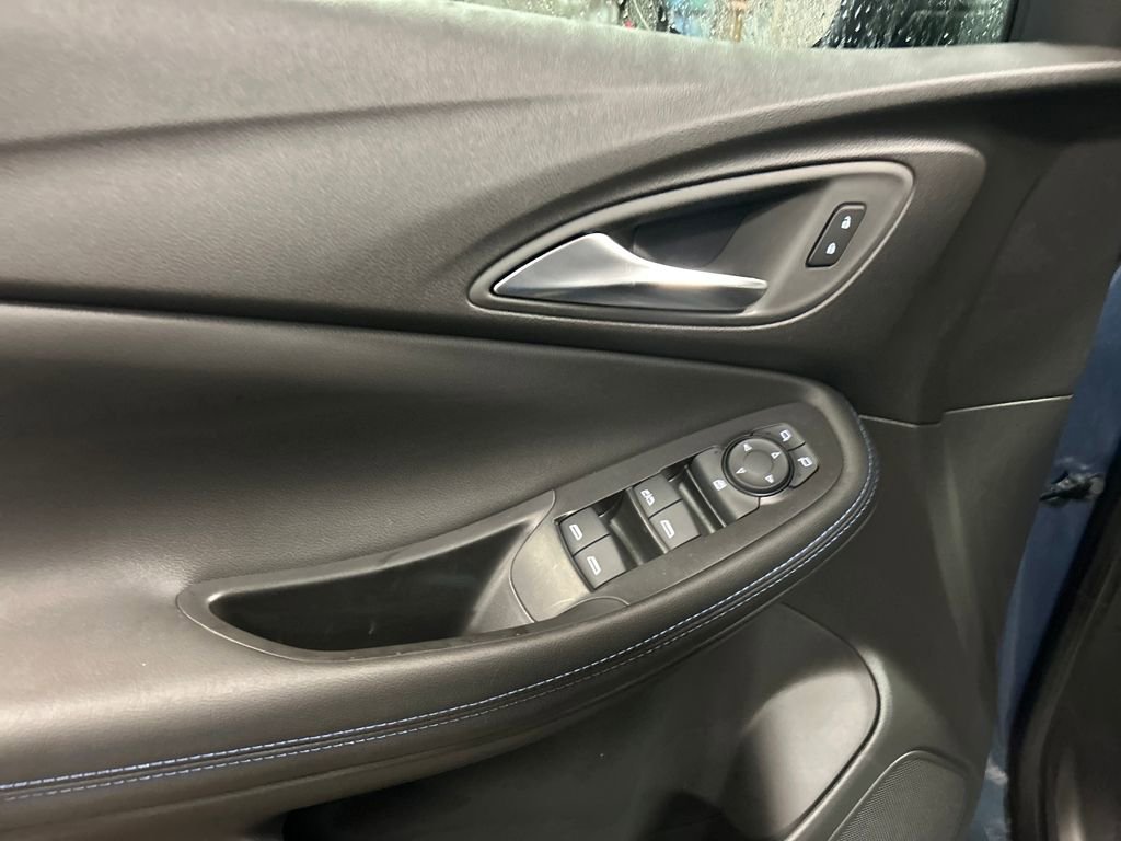 2026 Buick Encore GX Sport Touring photo 10