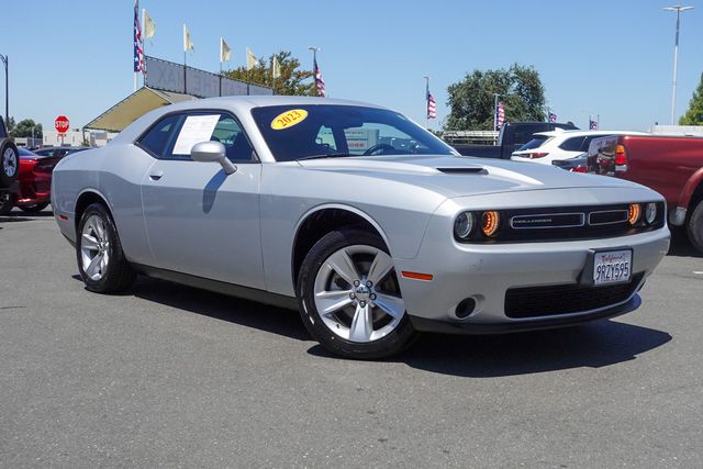 2023 Dodge Challenger SXT photo 2