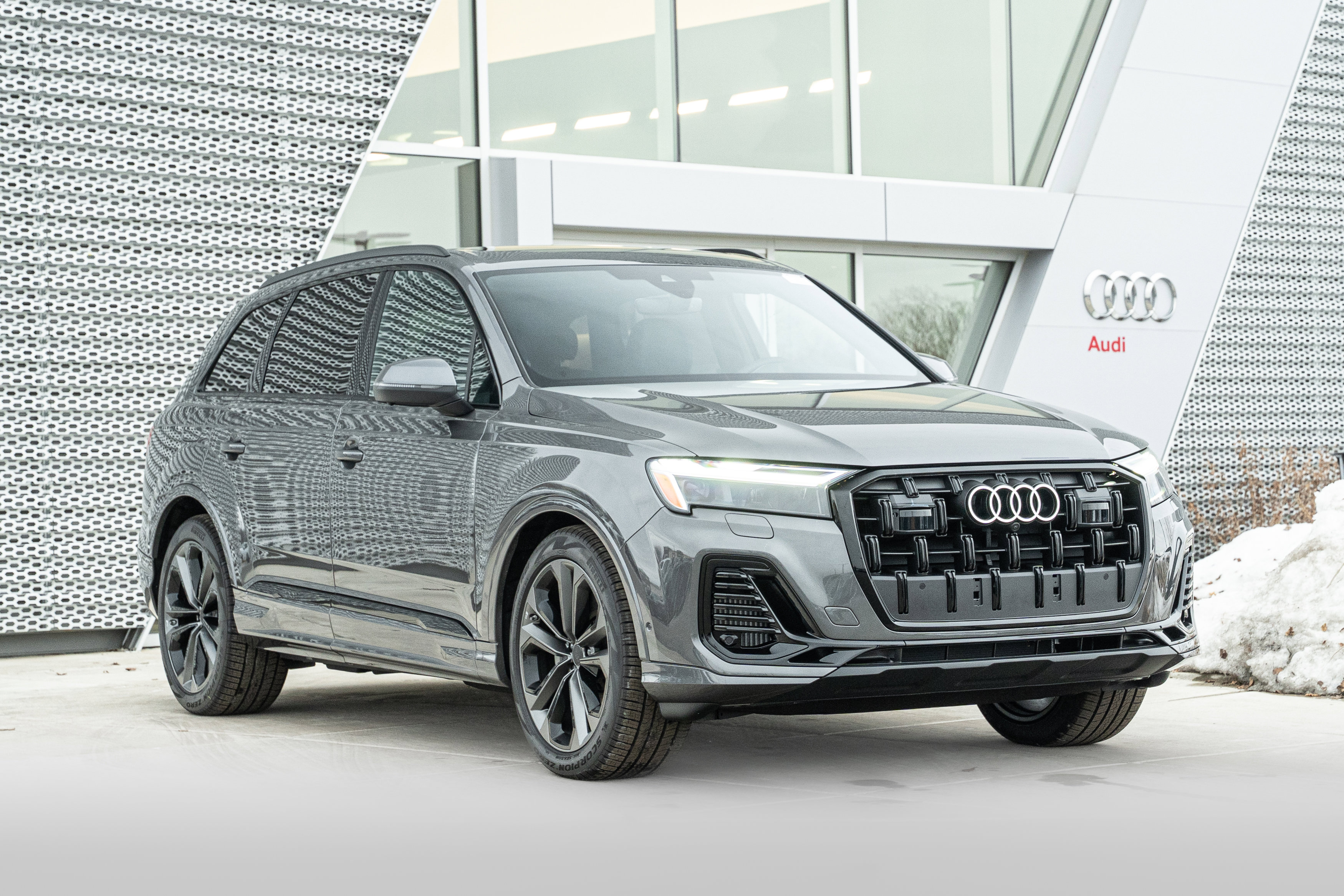 2026 Audi Q7 Premium Plus's photo