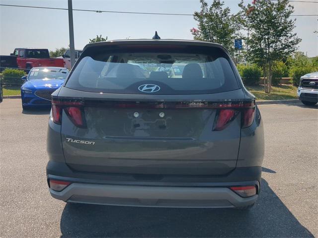 2025 Hyundai Tucson SE photo 6