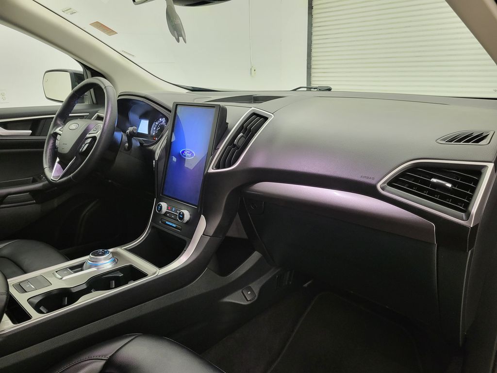 2024 Ford Edge SEL photo 33