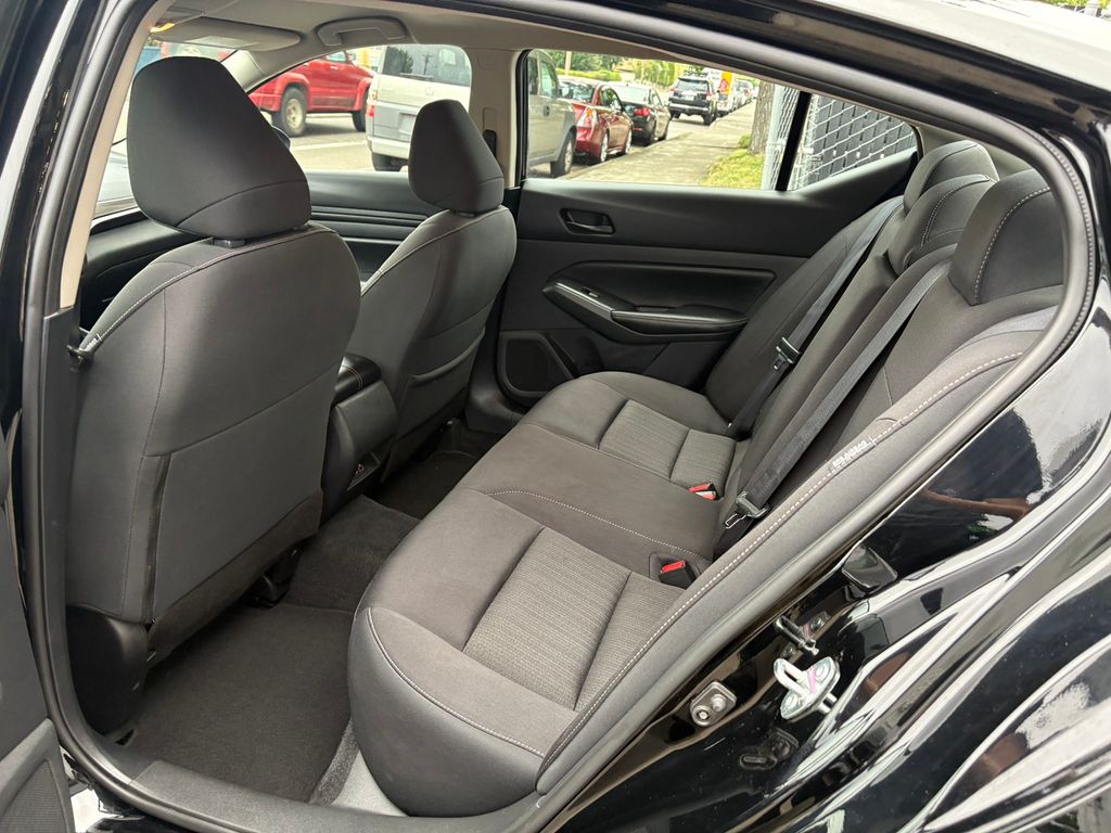 2024 Nissan Altima 2.5 SV photo 27
