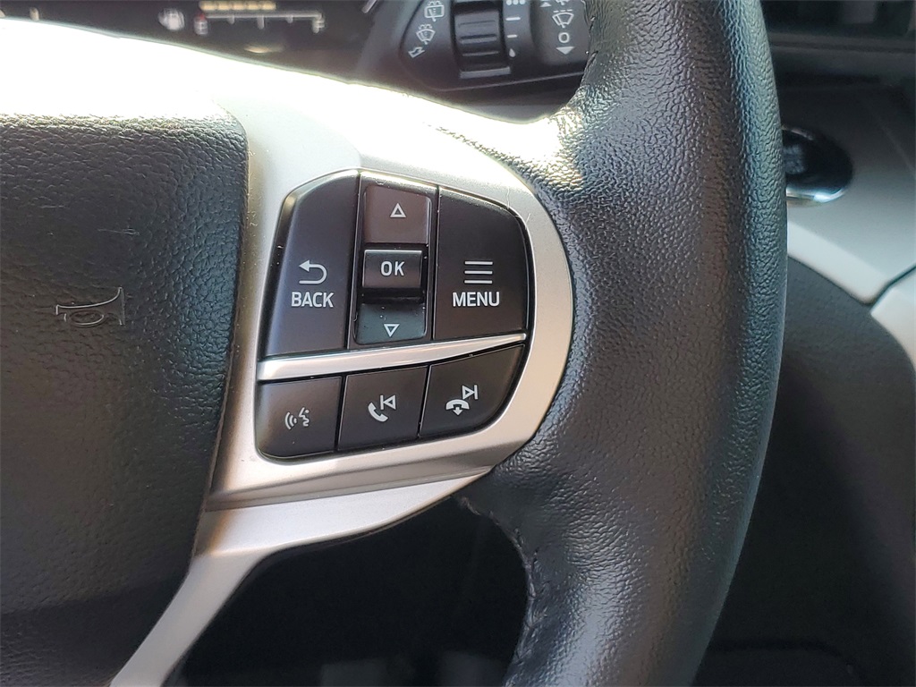 2023 Ford Explorer XLT photo 11