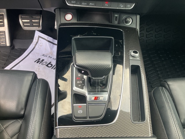 2022 Audi SQ5 Prestige photo 29