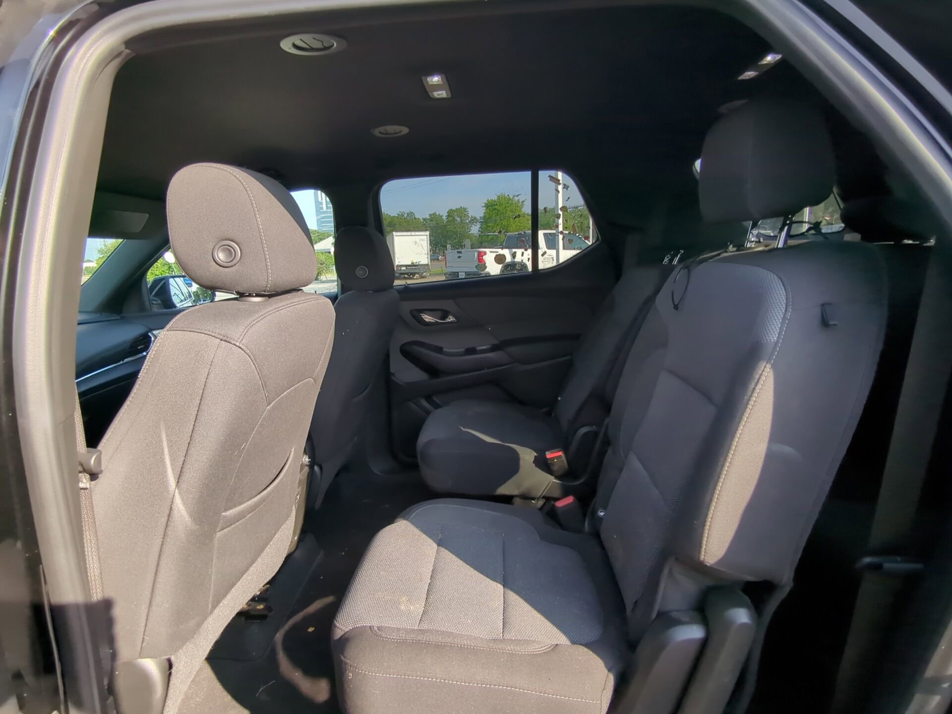2022 Chevrolet Traverse Cloth photo 3