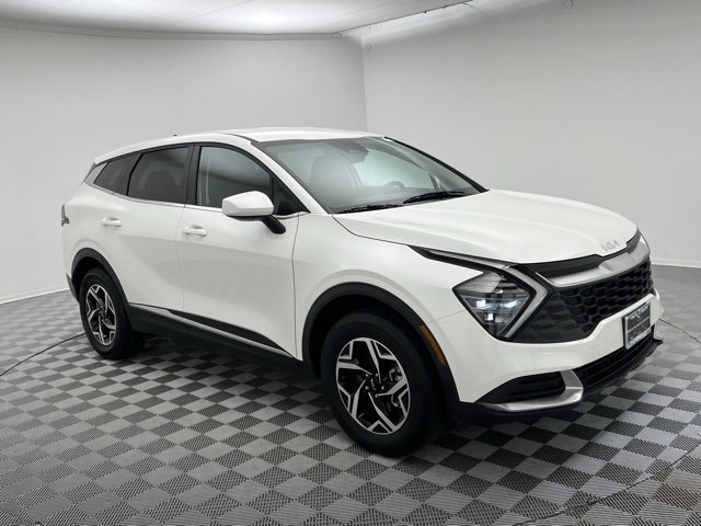 2024 Kia Sportage LX photo 3