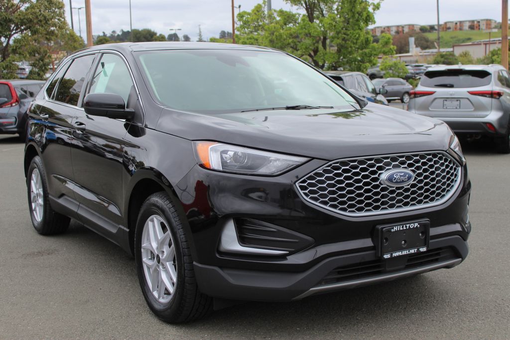 2024 Ford Edge SEL photo 4
