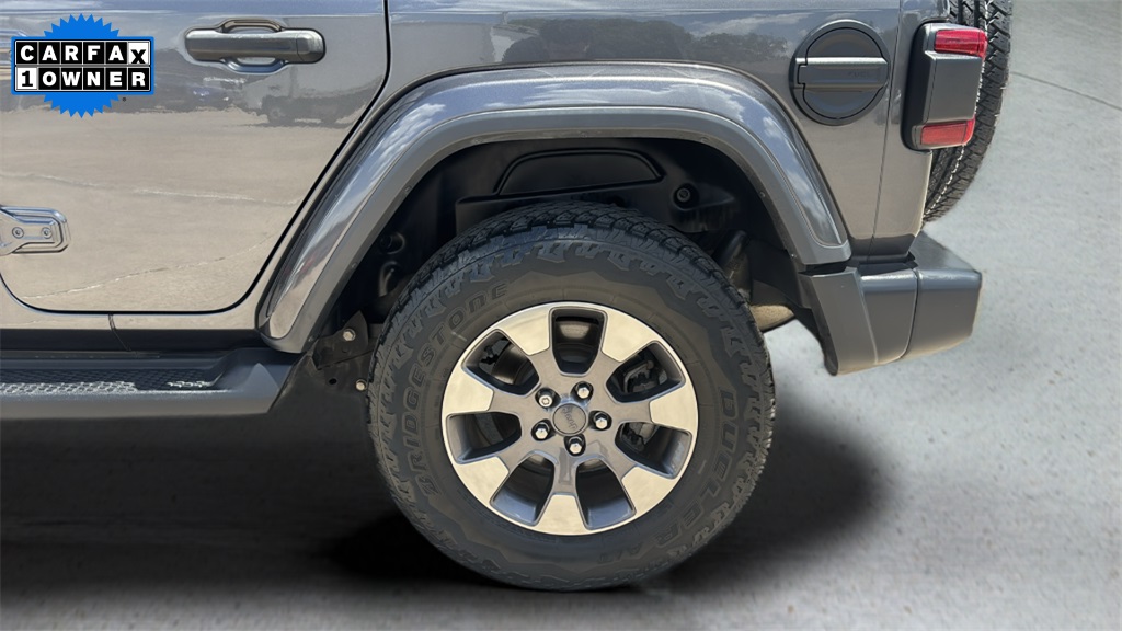 2020 Jeep Wrangler Unlimited Sahara photo 21
