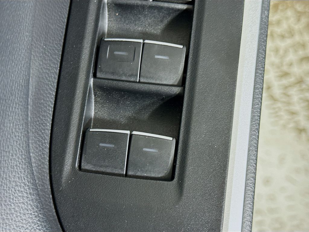 2024 Toyota RAV4 TRD Off-Road photo 17
