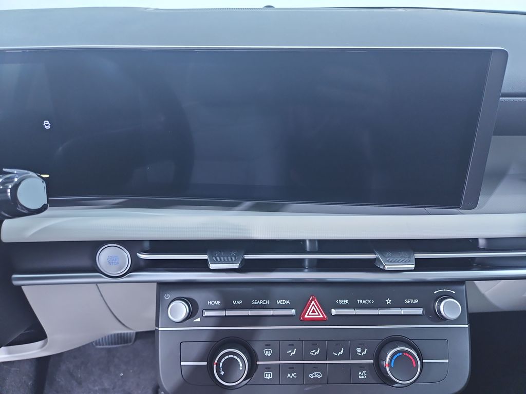 2026 Hyundai Tucson SE photo 17