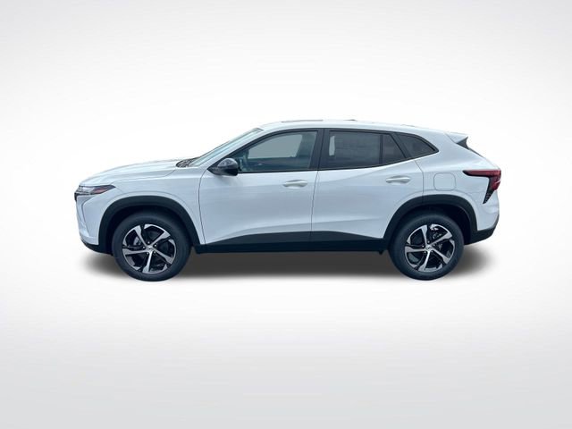 2025 Chevrolet Trax photo 2