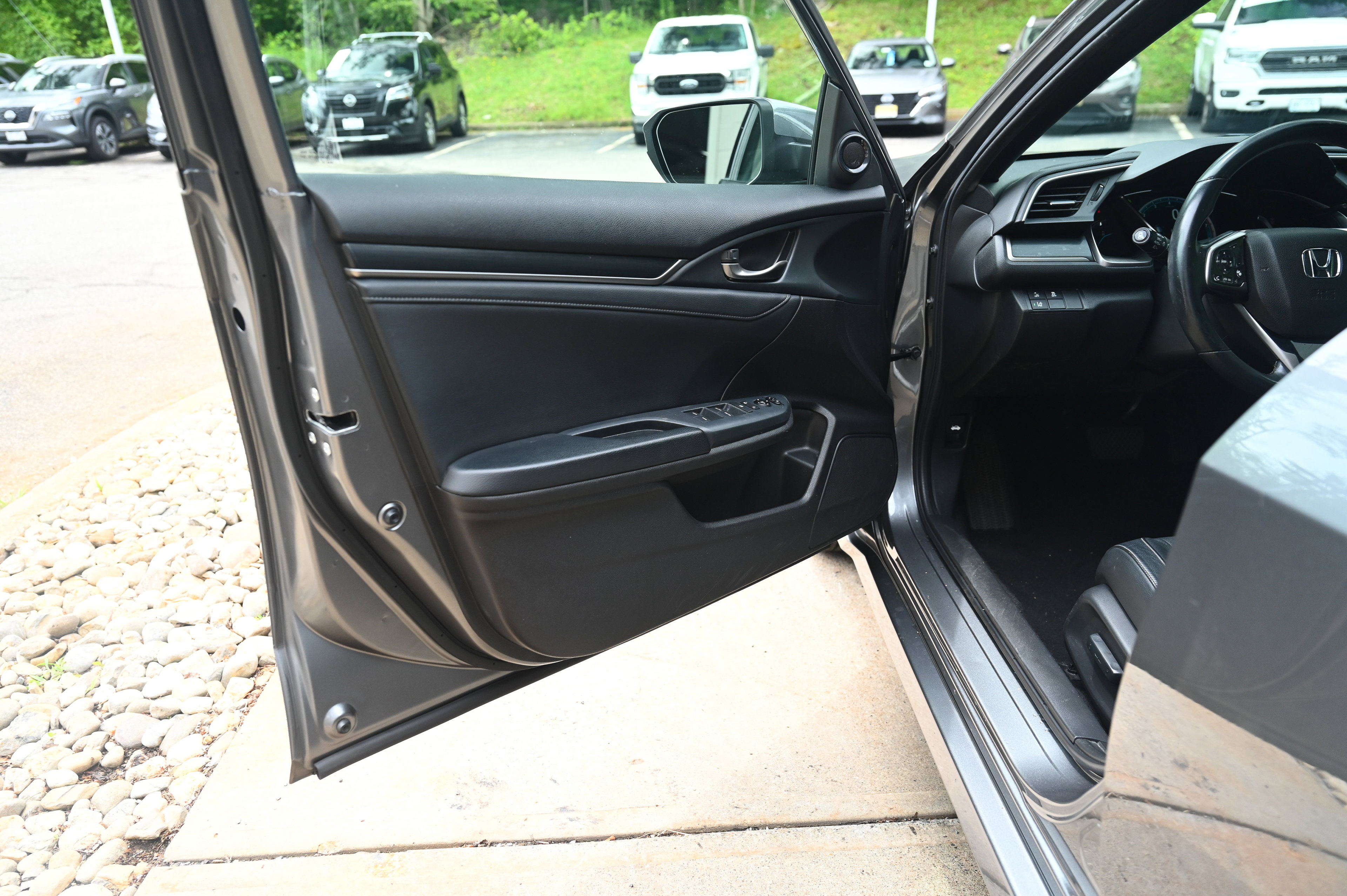 2020 Honda Civic Hatchback EX-L photo 10