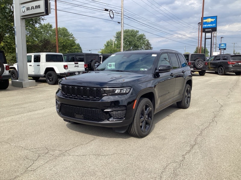 2025 Jeep Grand Cherokee Altitude X photo 3