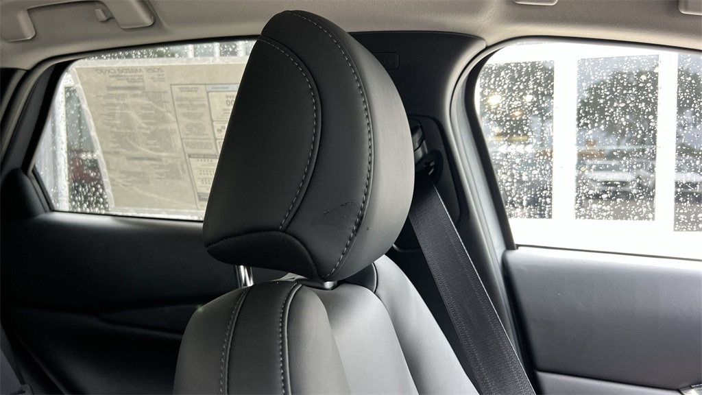 2025 Mazda CX-30 2.5 S Preferred photo 20