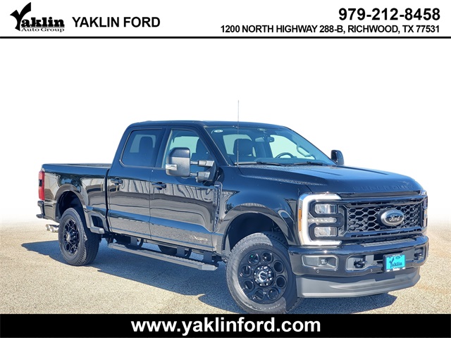 2025 Ford F-250 Super Duty Lariat's photo