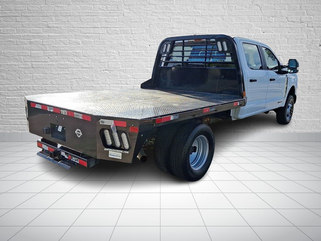 2023 Ford F-350 XL photo 4