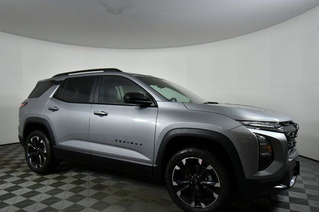 2026 Chevrolet Equinox RS photo 3